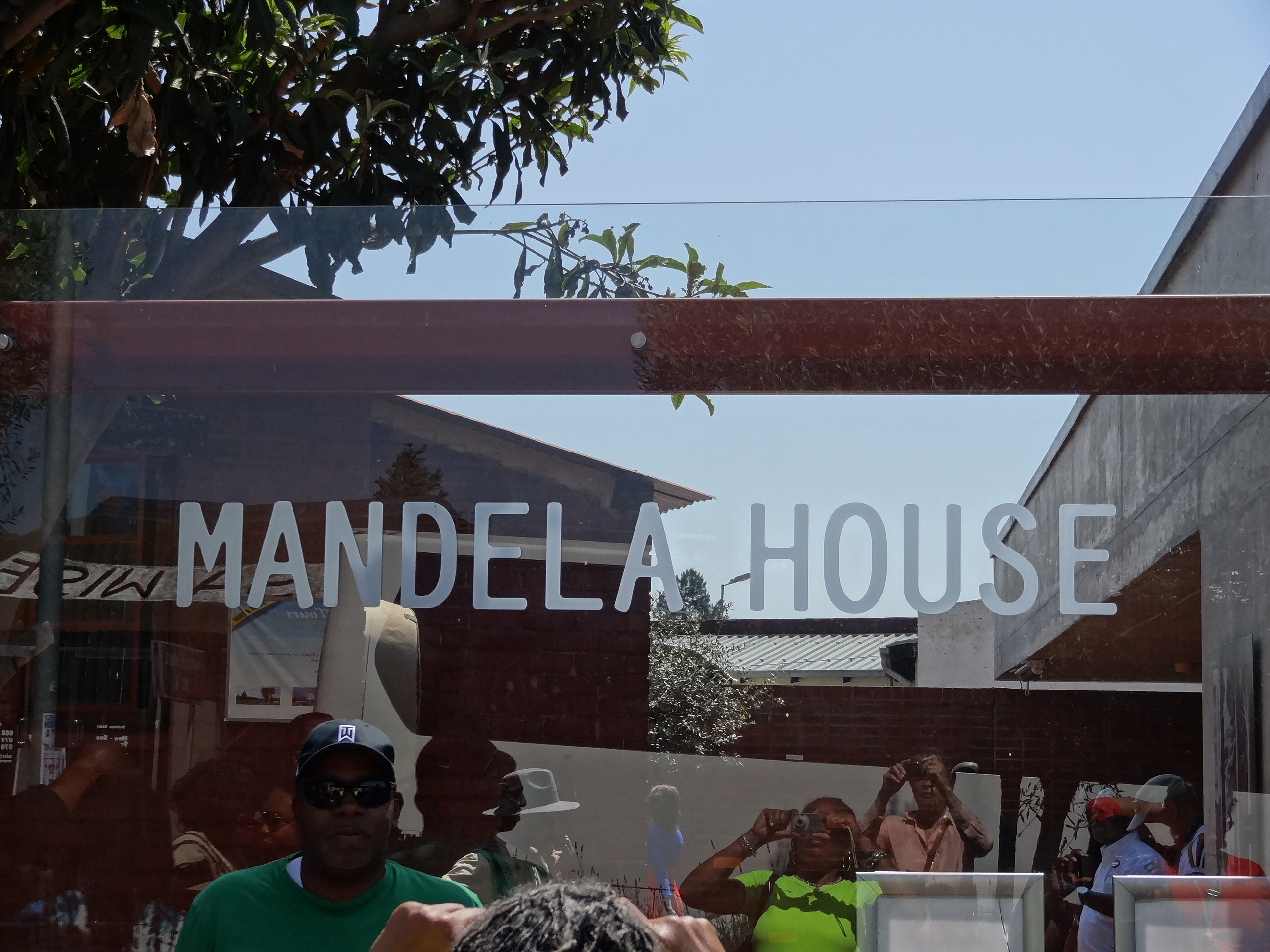 mandela-house-sign | Advantage International